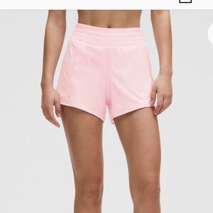 Lulu Lemon Hotty Hot High Rise 4 in Lined Short